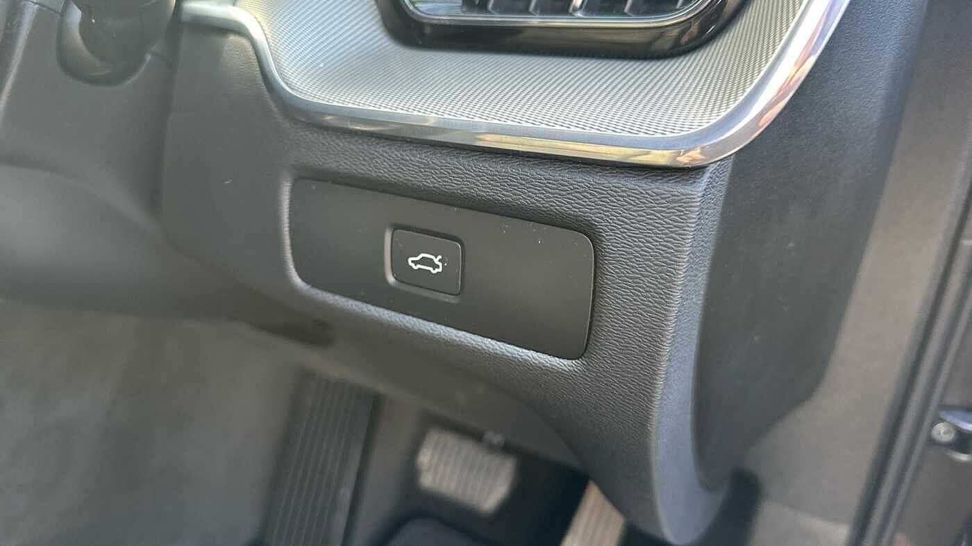 Used Volvo XC60 2024 for sale - 77363734: Photo 41