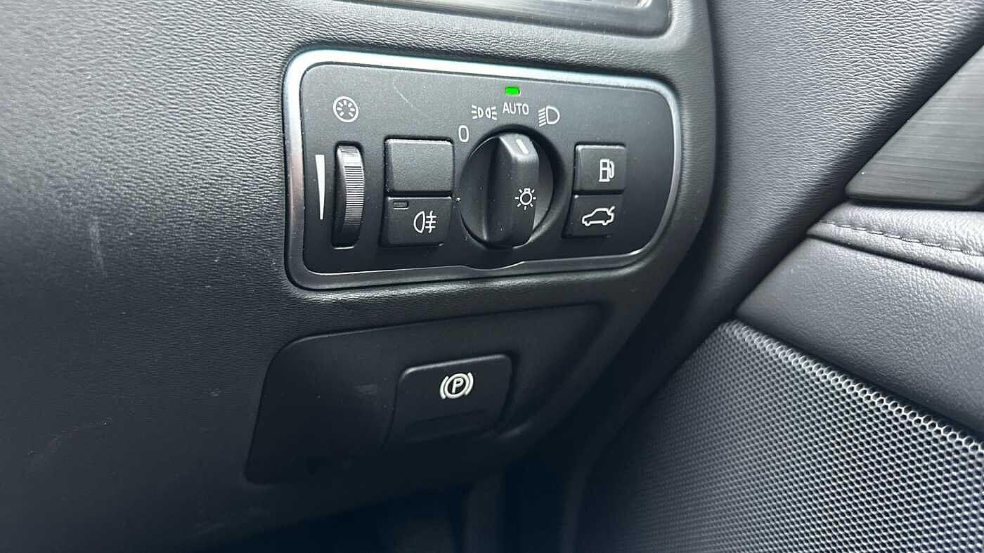 Used Volvo XC70 2016 for sale - 77468217: Photo 34