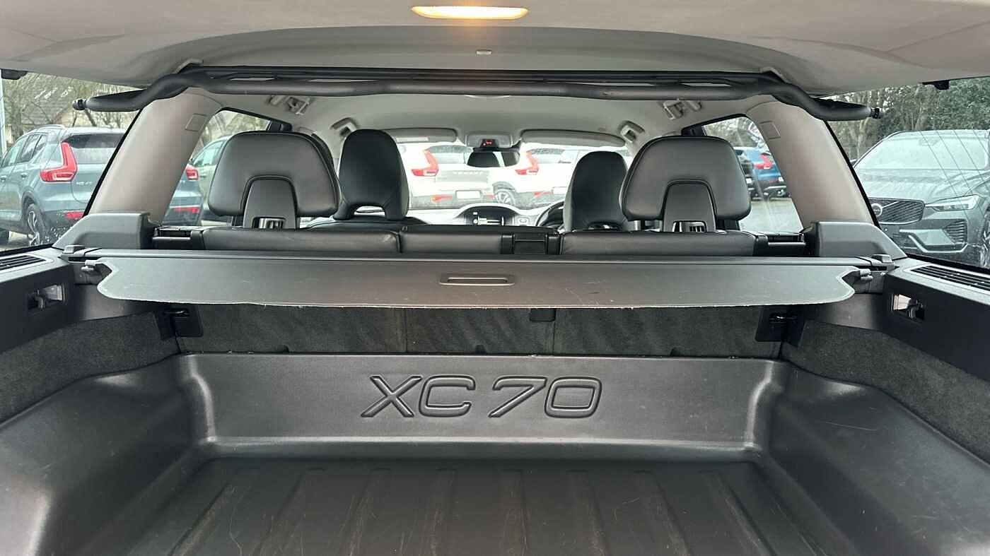 Used Volvo XC70 2016 for sale - 77468217: Photo 42