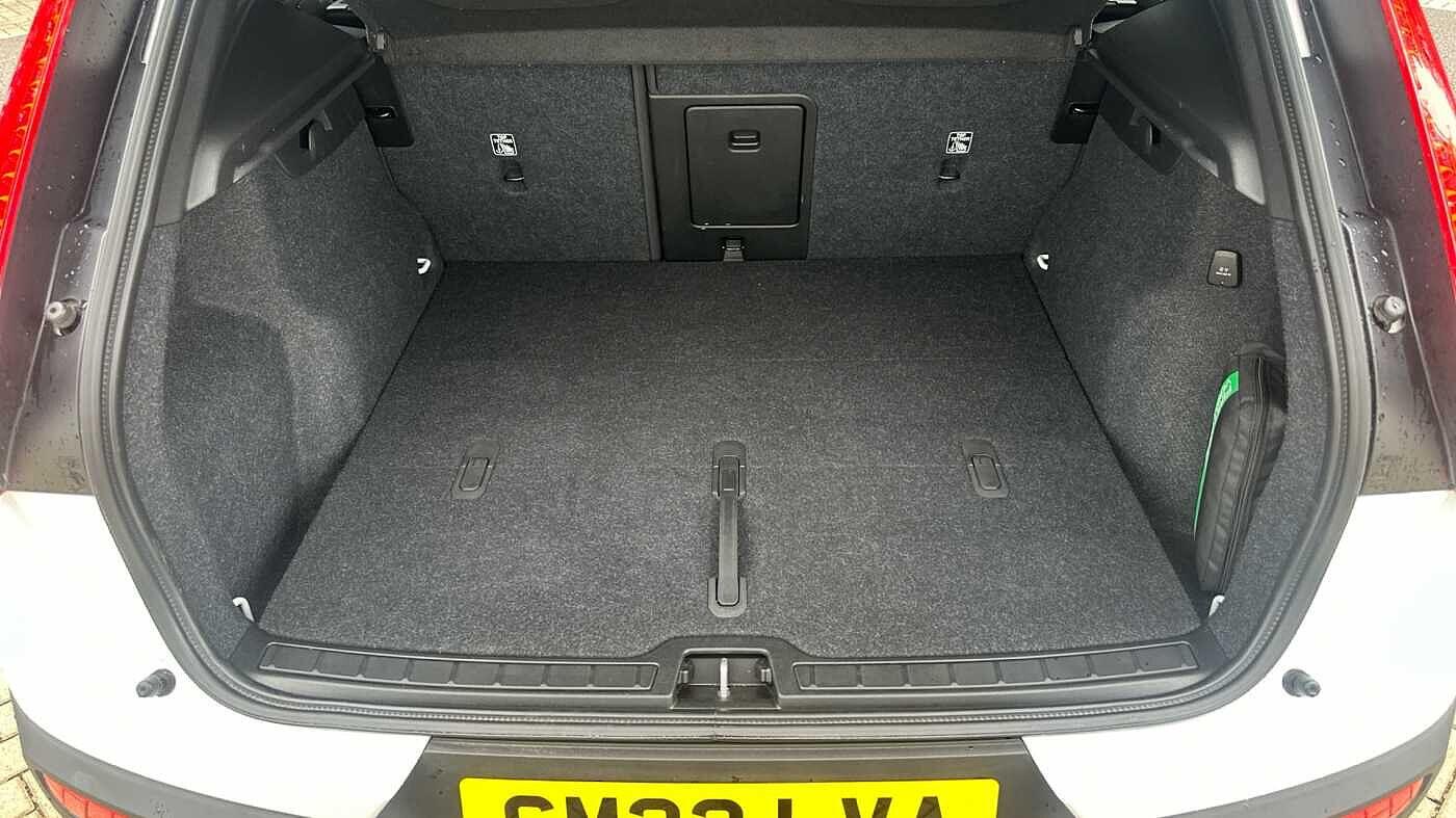 Used Volvo XC40 for sale - 77363765: Photo 15