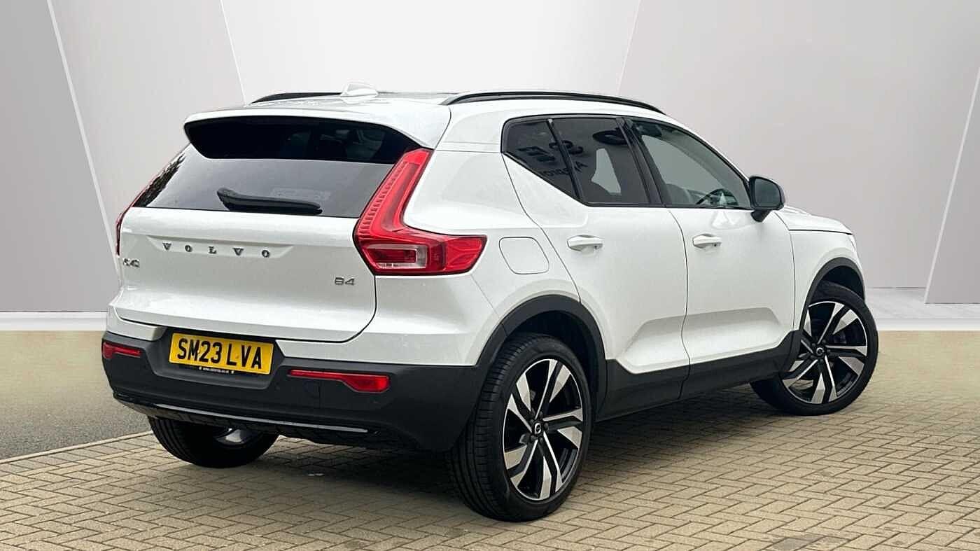 Used Volvo XC40 for sale - 77363765: Photo 2