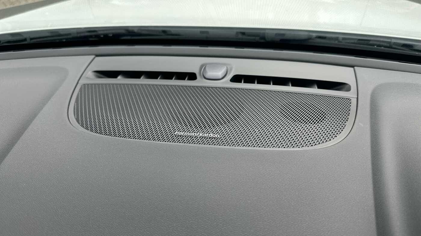 Used Volvo XC40 for sale - 77363765: Photo 25