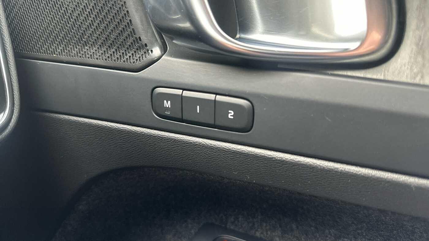 Used Volvo XC40 for sale - 77363765: Photo 36