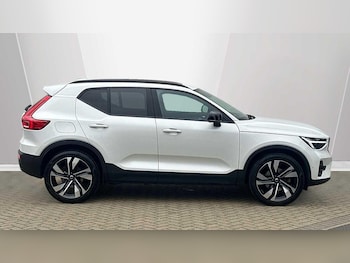 Used Volvo XC40 2023 for sale - 77363765: Photo