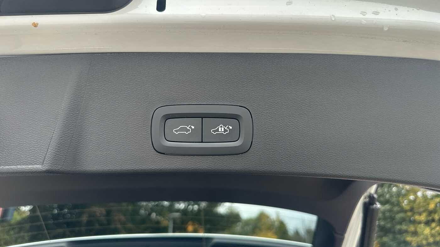 Used Volvo XC40 for sale - 77363765: Photo 41