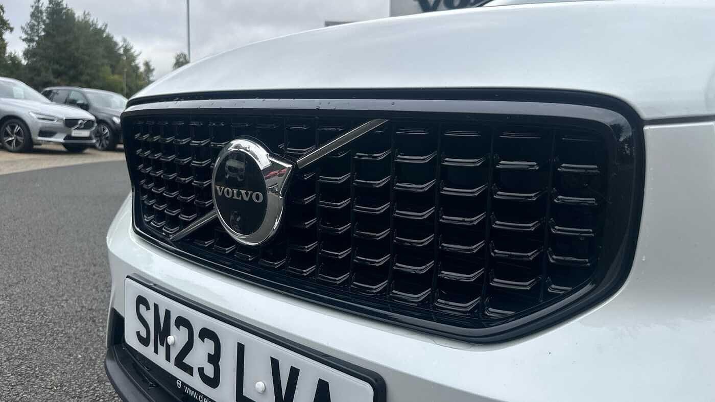 Used Volvo XC40 for sale - 77363765: Photo 43