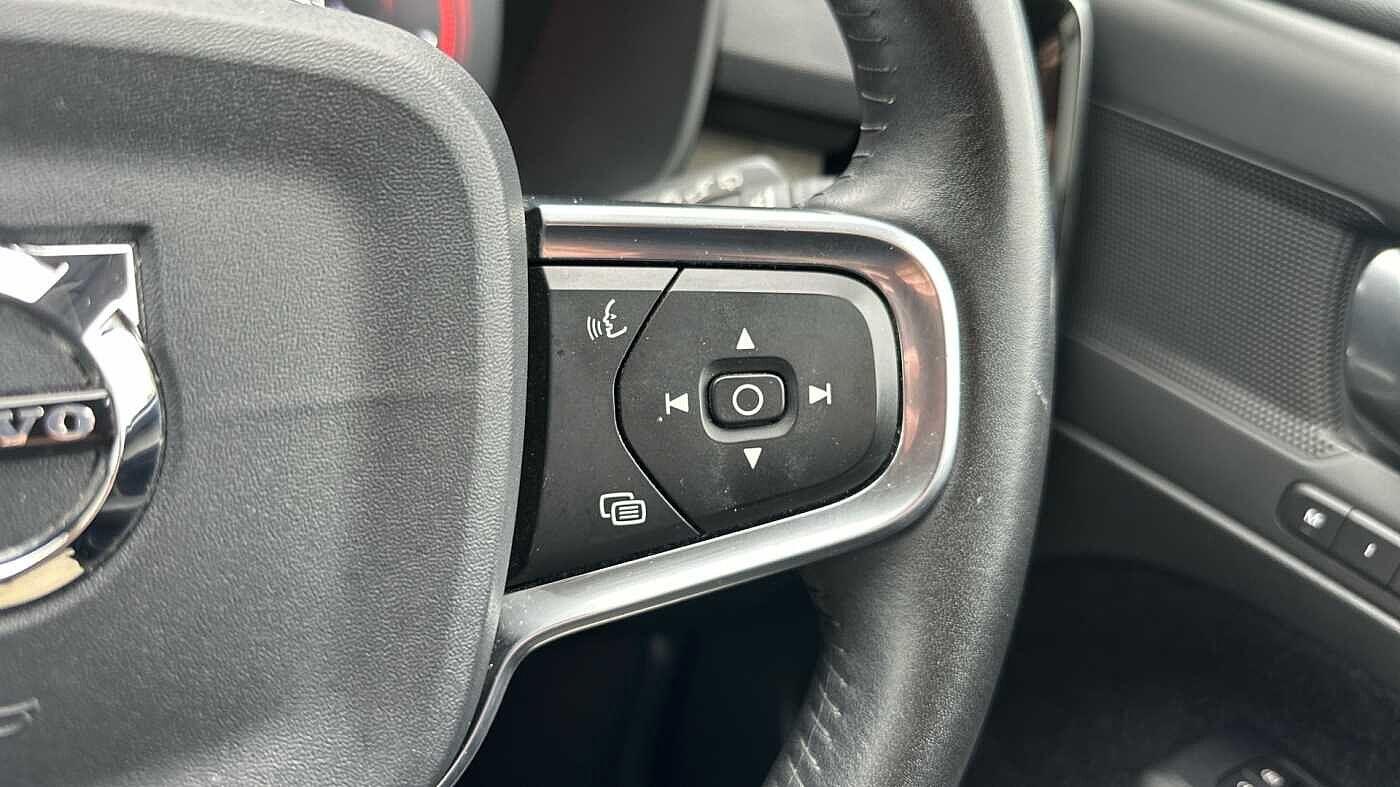 Used Volvo XC40 for sale - 77363740: Photo 22