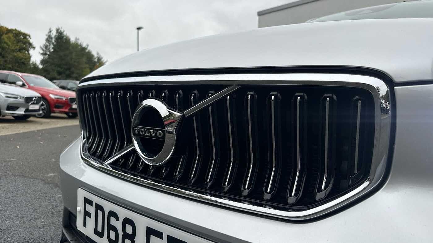 Used Volvo XC40 for sale - 77363740: Photo 40