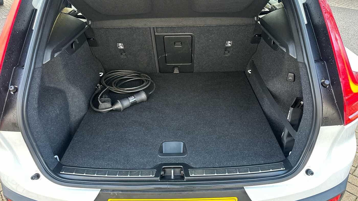 Used Volvo XC40 2021 for sale - 77363738: Photo 15