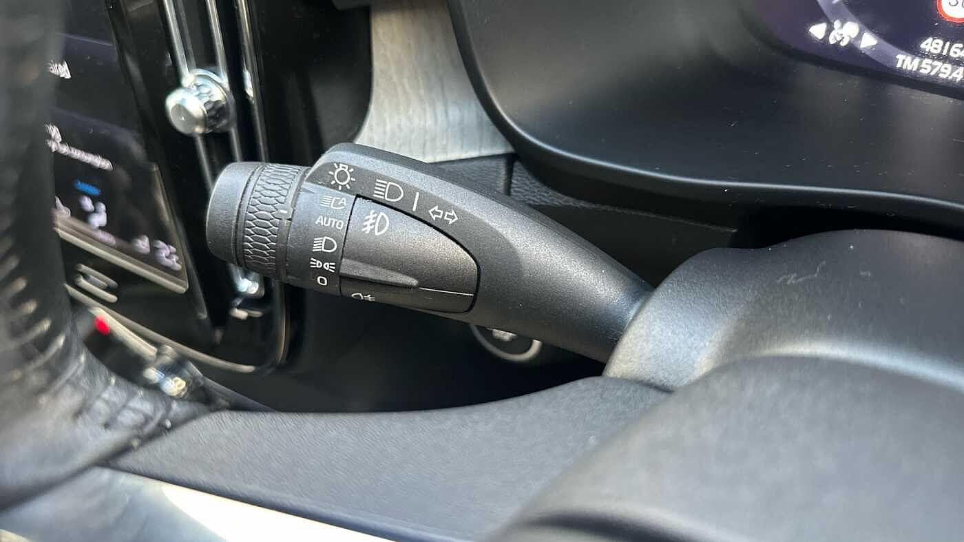 Used Volvo XC40 2021 for sale - 77363738: Photo 21