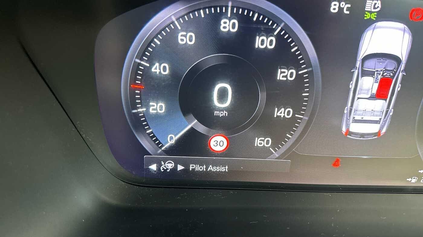 Used Volvo XC40 2021 for sale - 77363738: Photo 34