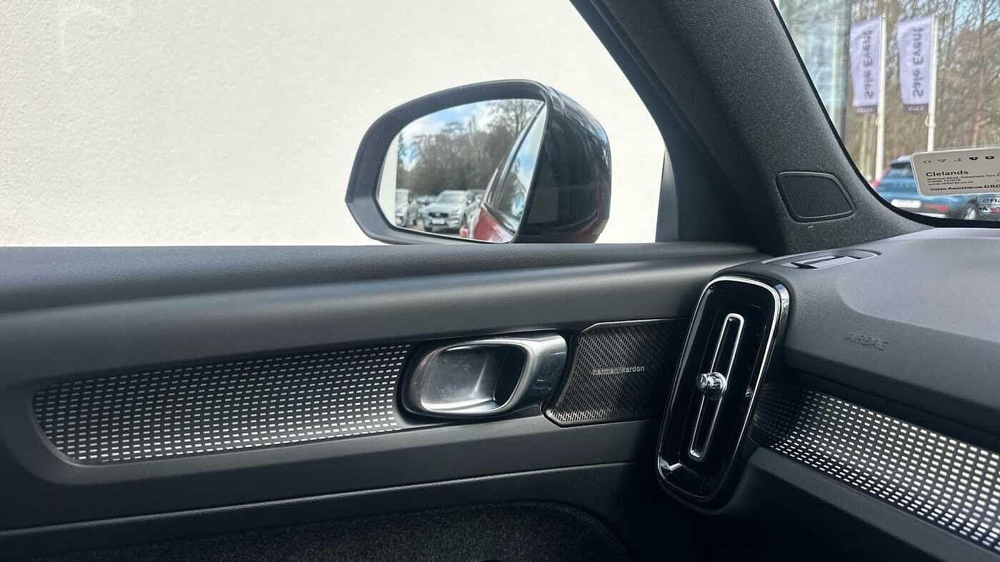 Used Volvo XC40 for sale - 77957615: Photo 30