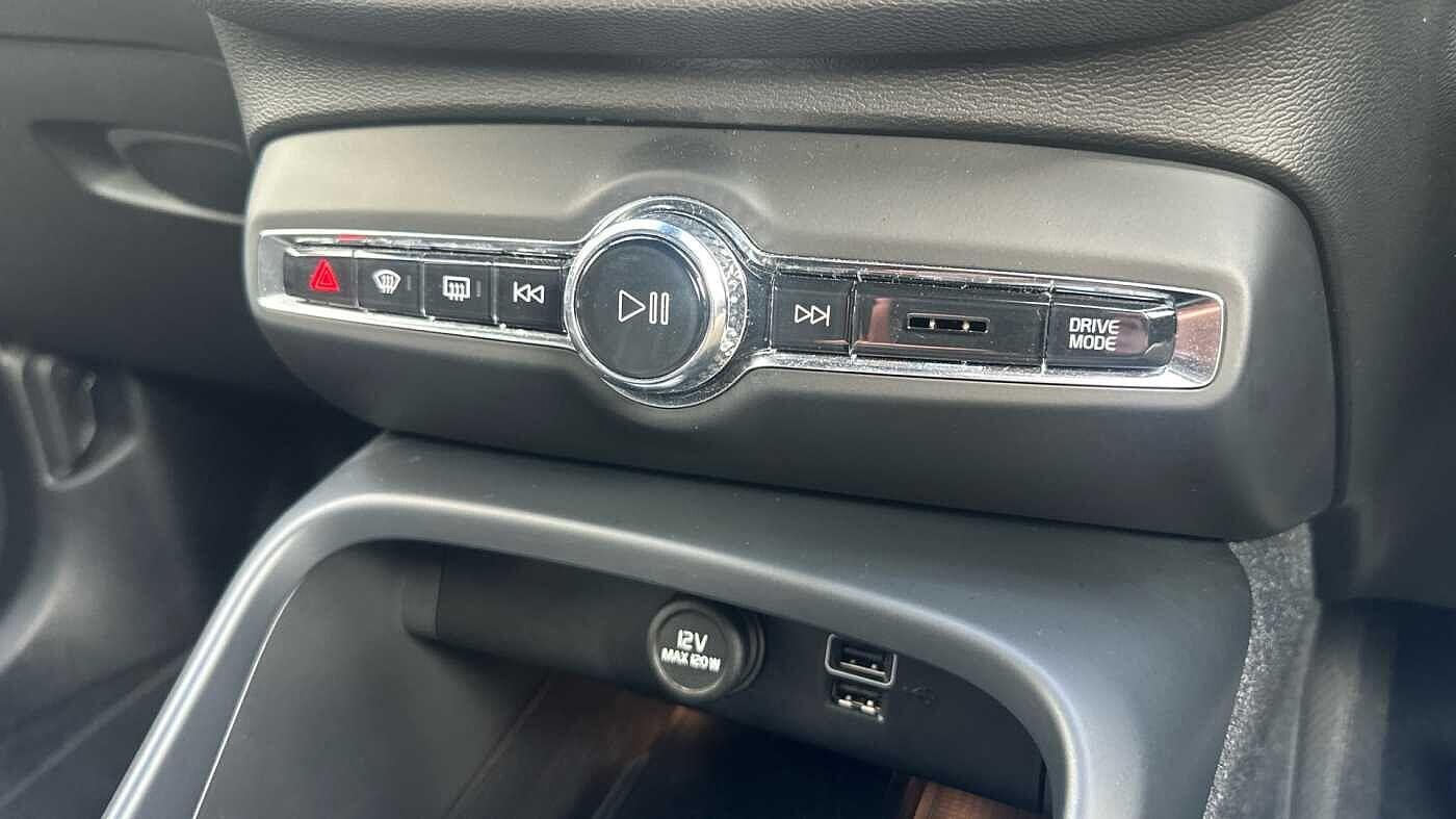 Used Volvo XC40 for sale - 77957615: Photo 33