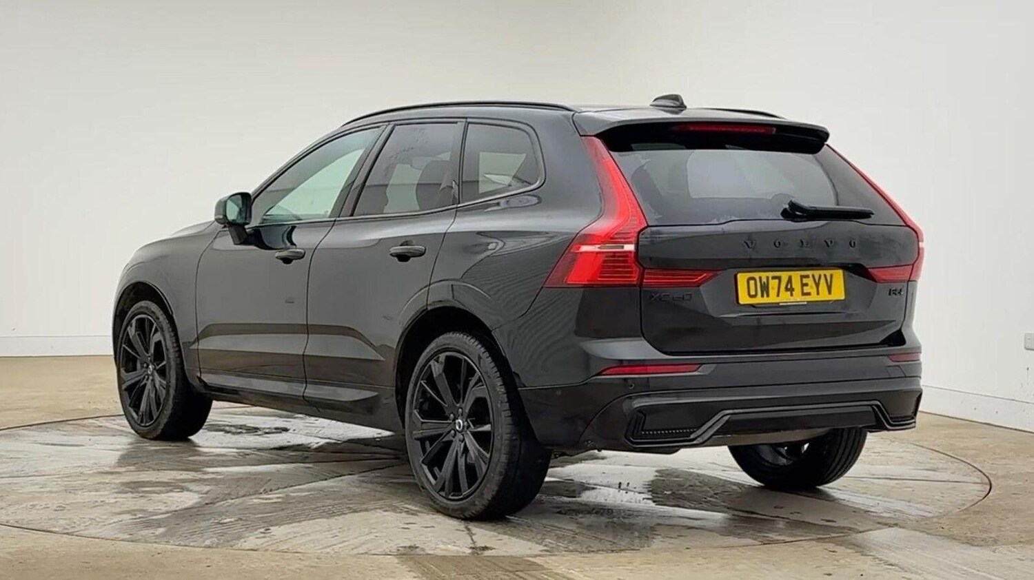 Used Volvo XC60 2025 for sale - 77363739: Photo 10