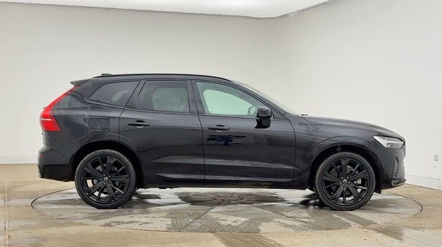 Used Volvo XC60 2025 for sale - 77363739: Photo 9