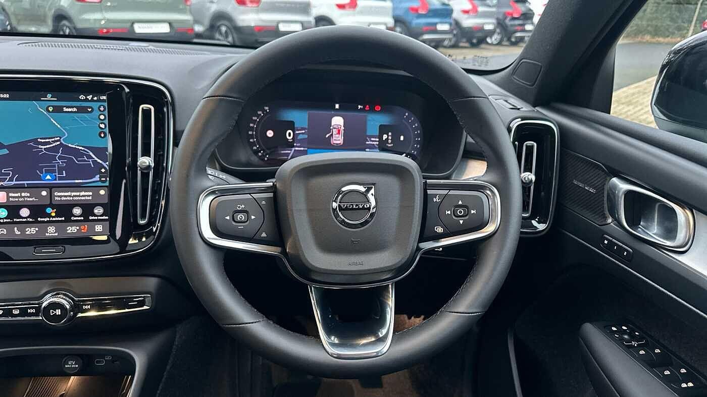 Used Volvo XC40 2025 for sale - 77363760: Photo 12