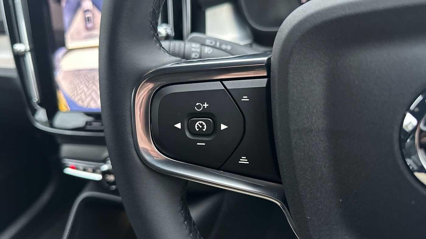 Used Volvo XC40 2025 for sale - 77363760: Photo 21