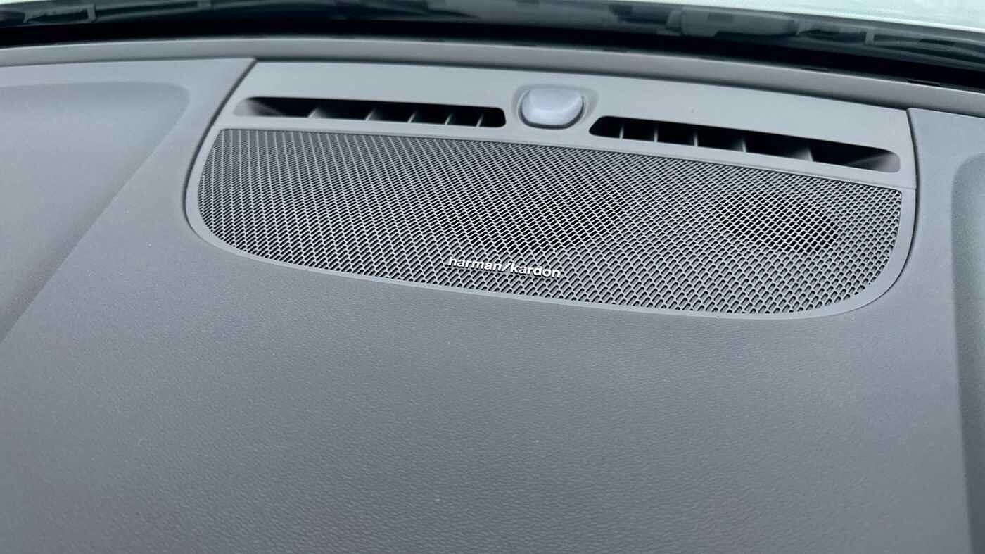 Used Volvo XC40 2025 for sale - 77363760: Photo 25