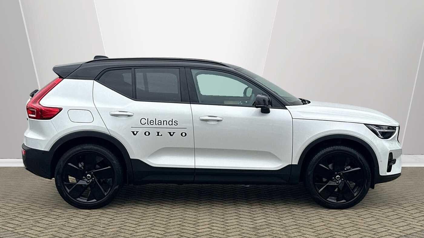 Used Volvo XC40 2025 for sale - 77363760: Photo 3