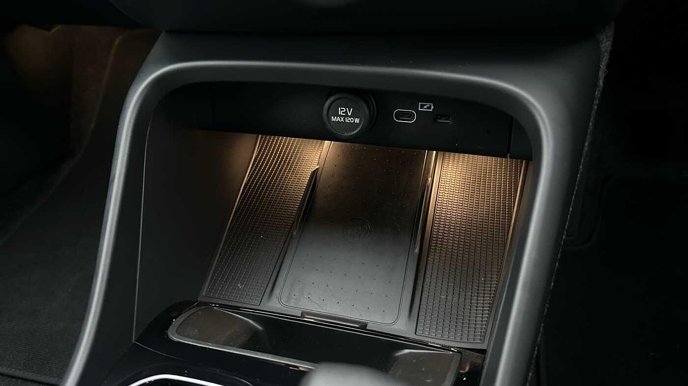 Used Volvo XC40 2025 for sale - 77363760: Photo 33