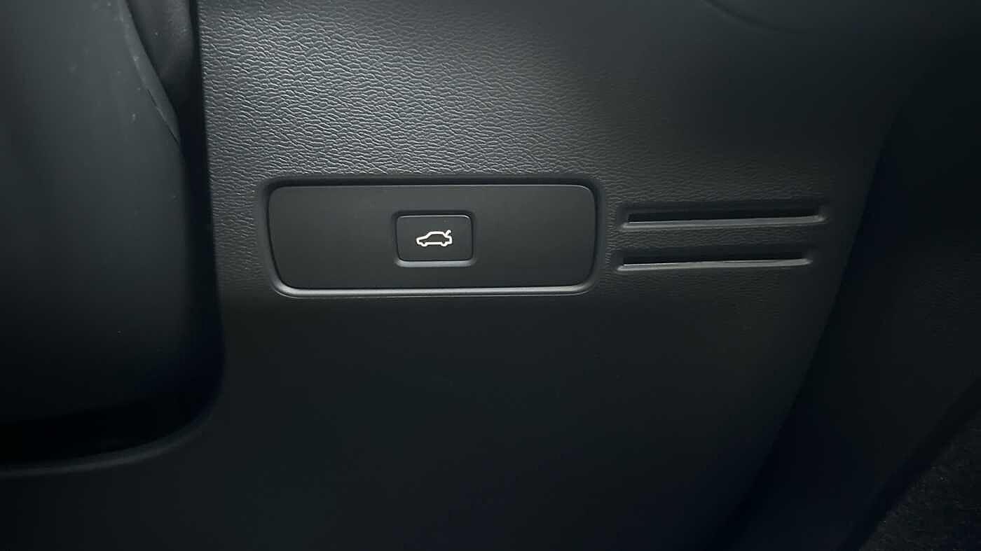 Used Volvo XC40 2025 for sale - 77363760: Photo 35