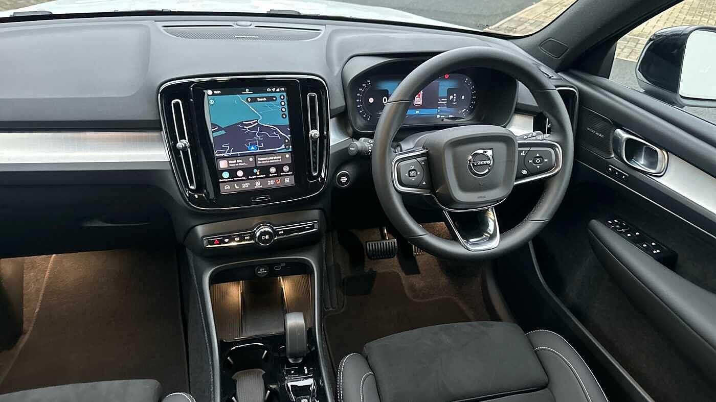 Used Volvo XC40 2025 for sale - 77363760: Photo 6