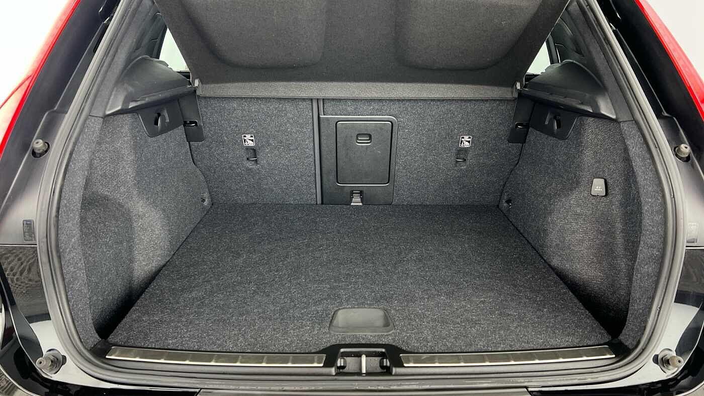 Used Volvo XC40 2021 for sale - 77363757: Photo 5