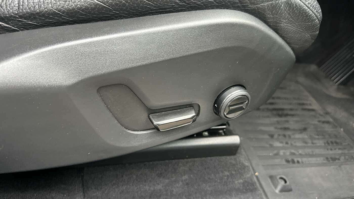 Used Volvo XC60 2019 for sale - 77363724: Photo 34