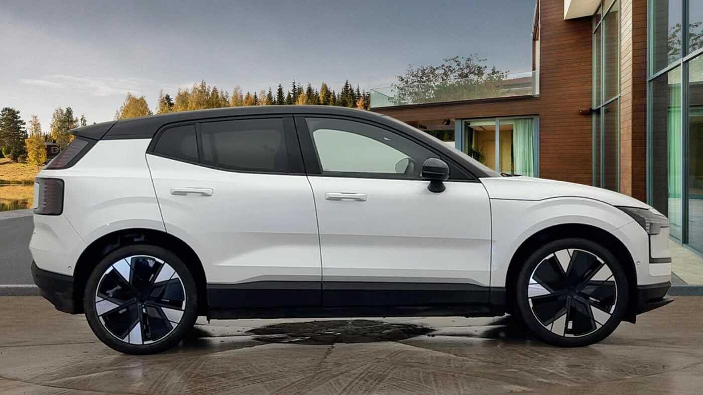 Used Volvo EX30 2025 for sale - 77386534: Photo 2