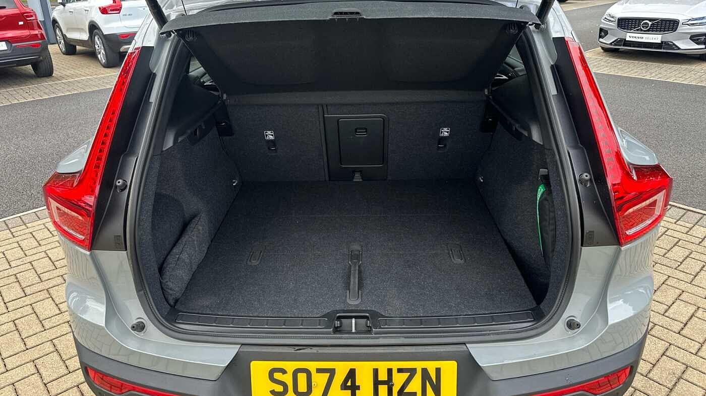 Used Volvo XC40 2025 for sale - 77363761: Photo 15