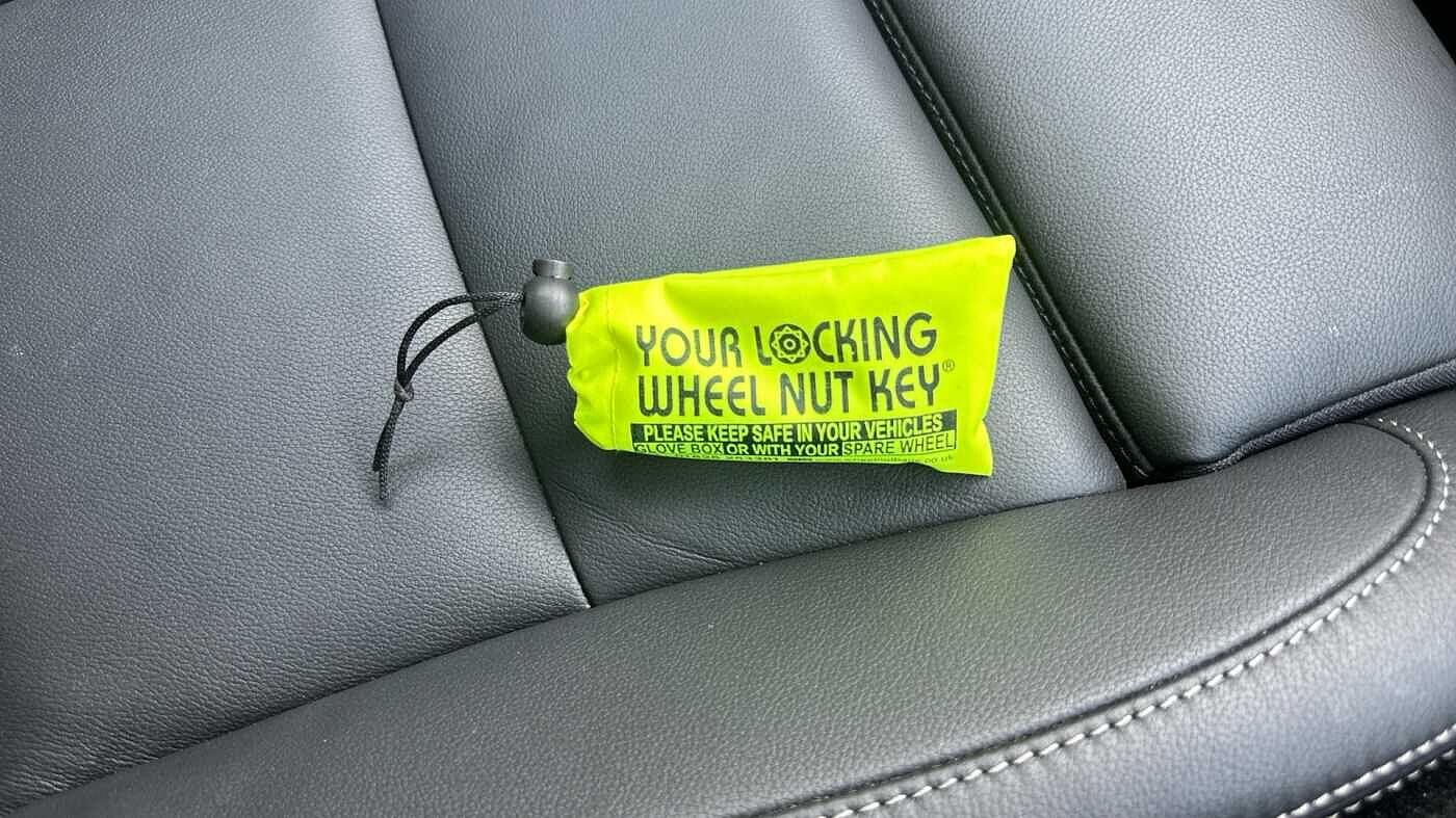 Used Volvo XC40 2025 for sale - 77363761: Photo 16