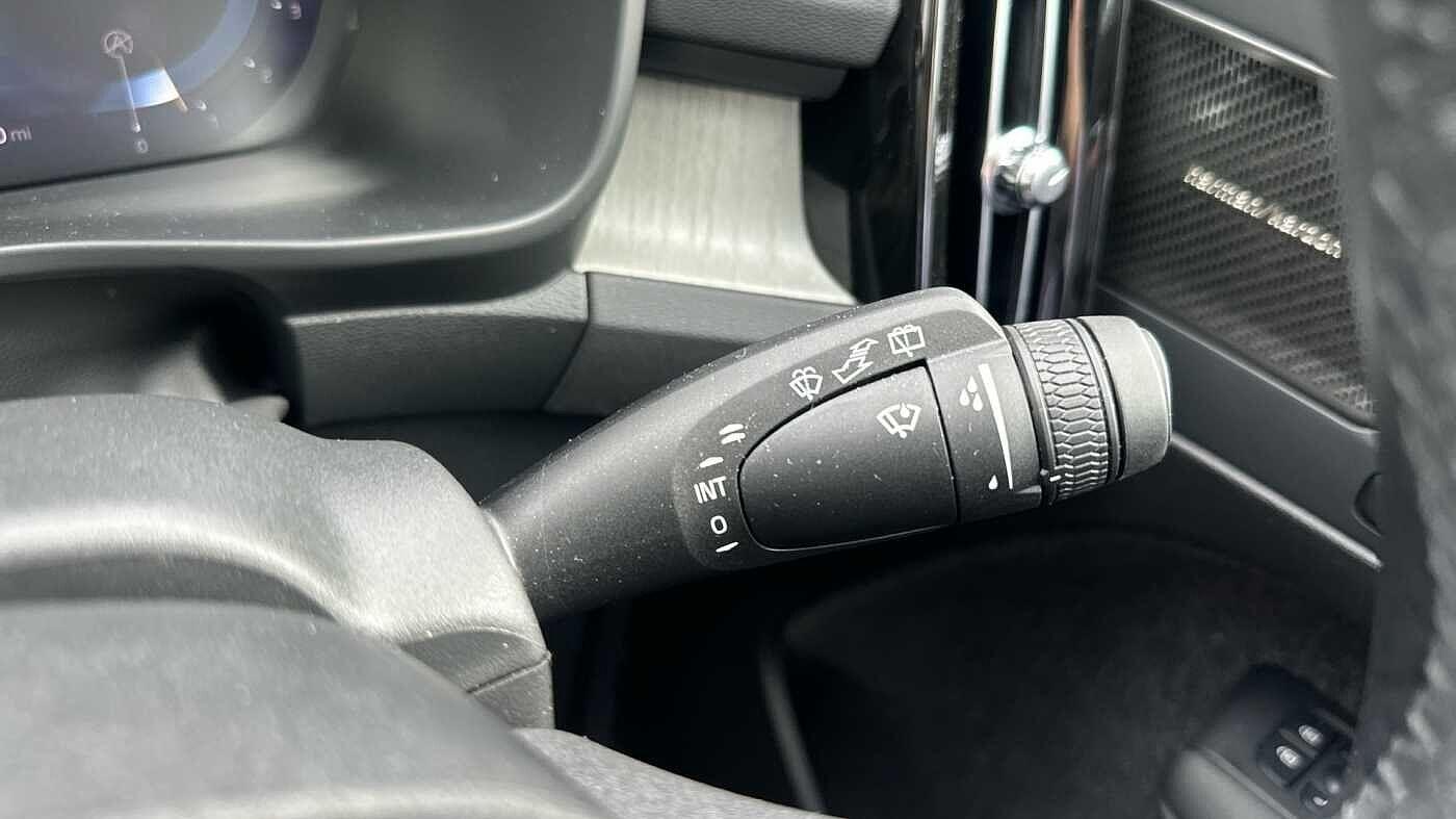 Used Volvo XC40 2025 for sale - 77363761: Photo 23