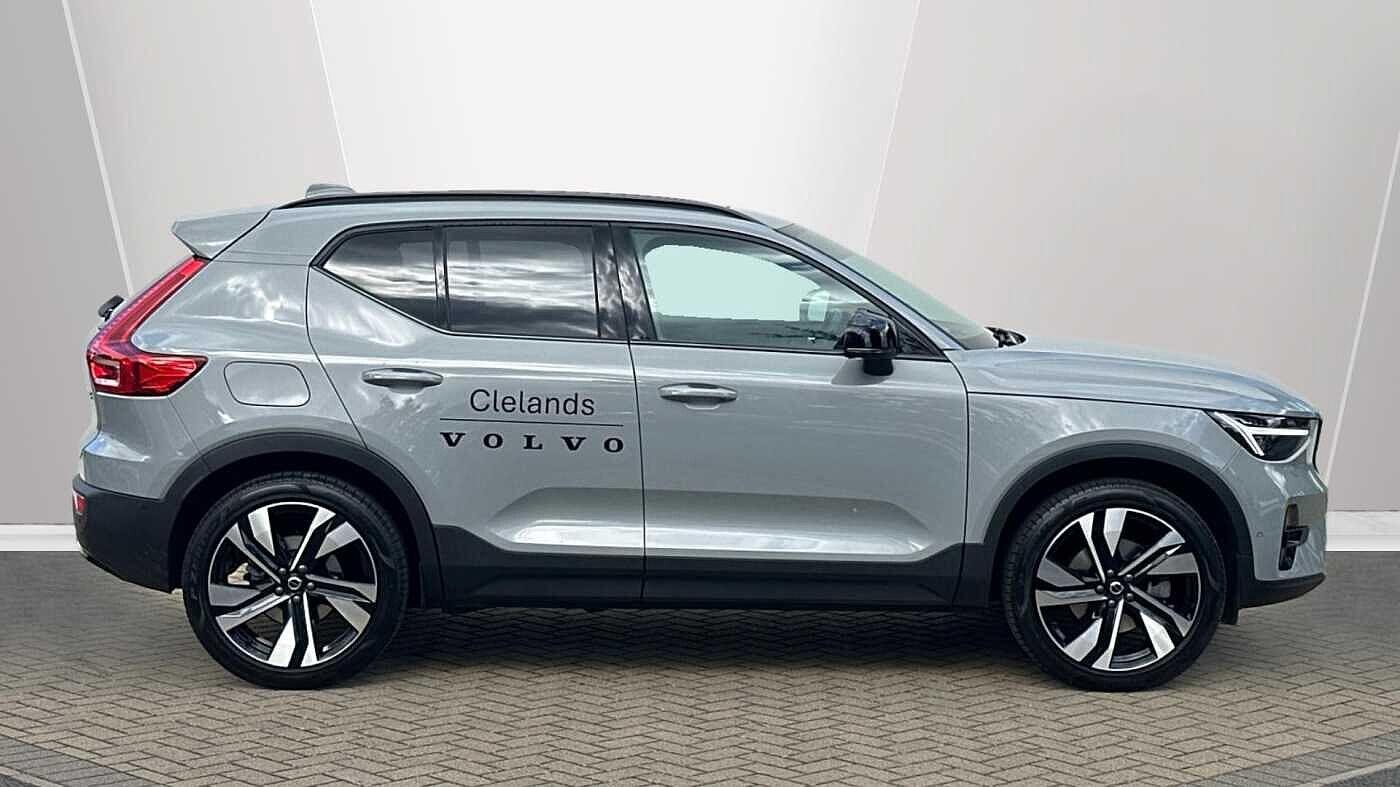 Used Volvo XC40 2025 for sale - 77363761: Photo 3