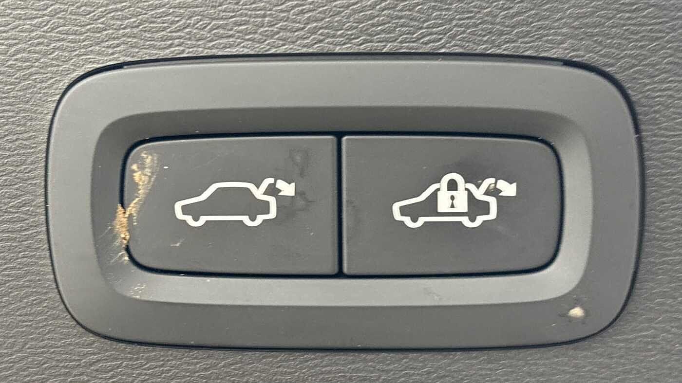 Used Volvo XC40 2025 for sale - 77363752: Photo 18