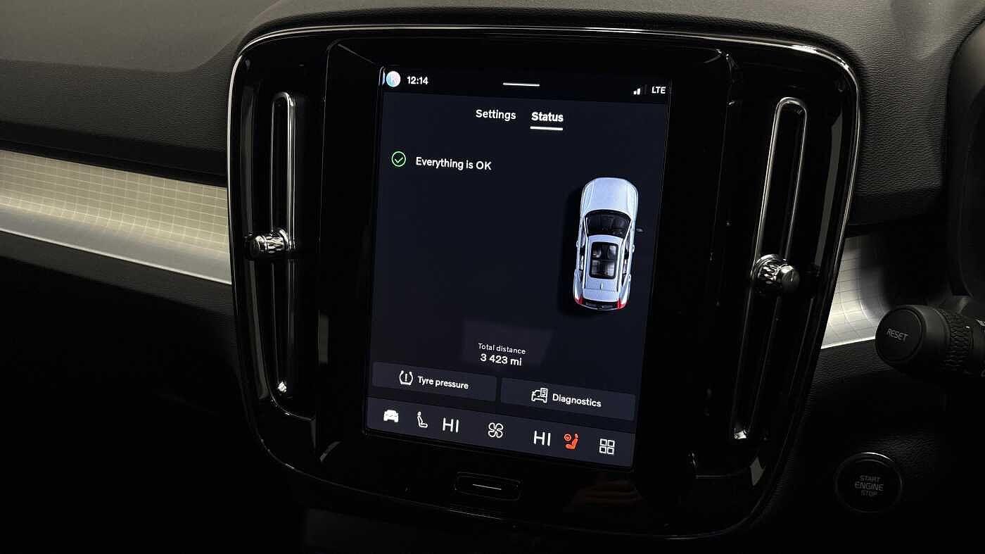 Used Volvo XC40 2025 for sale - 77363752: Photo 32