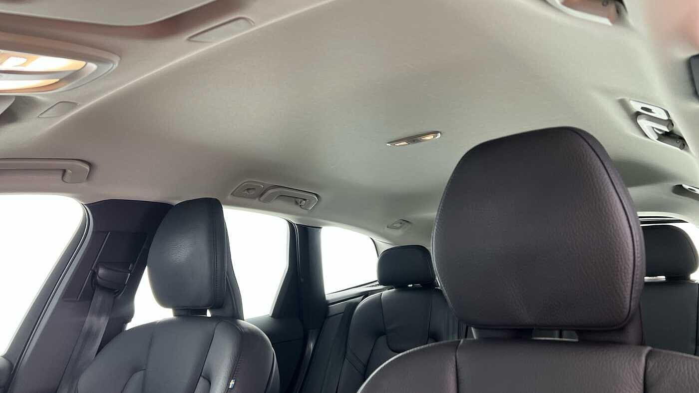 Used Volvo XC60 2023 for sale - 77363732: Photo 11