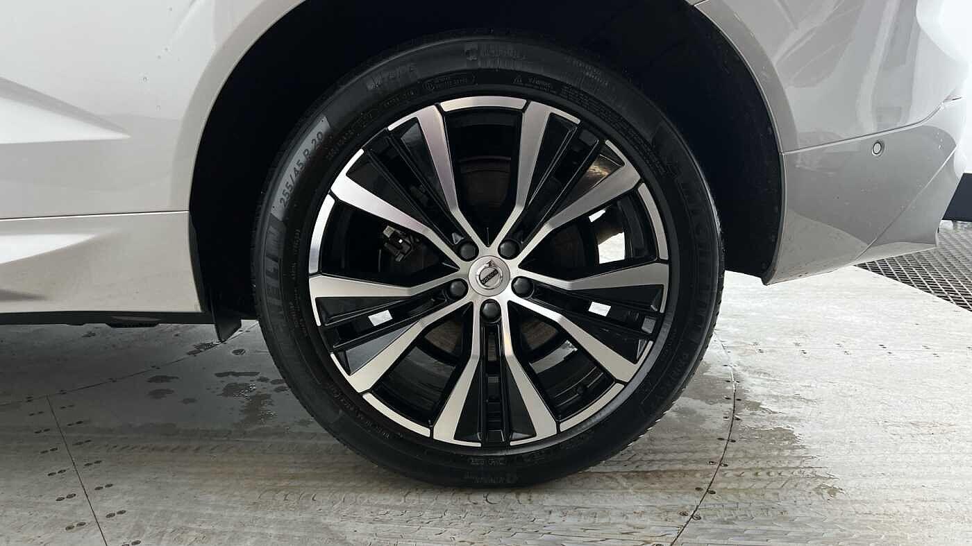 Used Volvo XC60 2022 for sale - 77363731: Photo 4