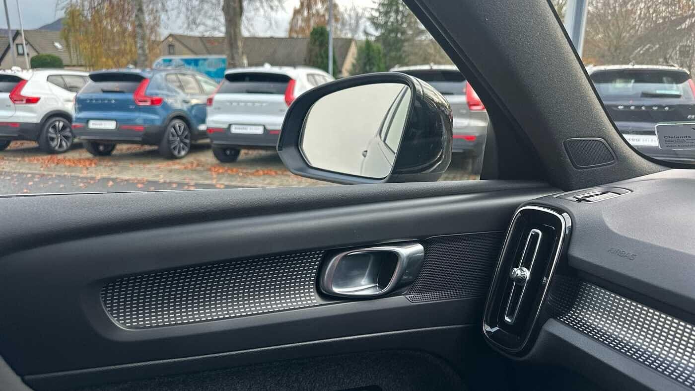 Used Volvo XC40 2022 for sale - 77363763: Photo 28