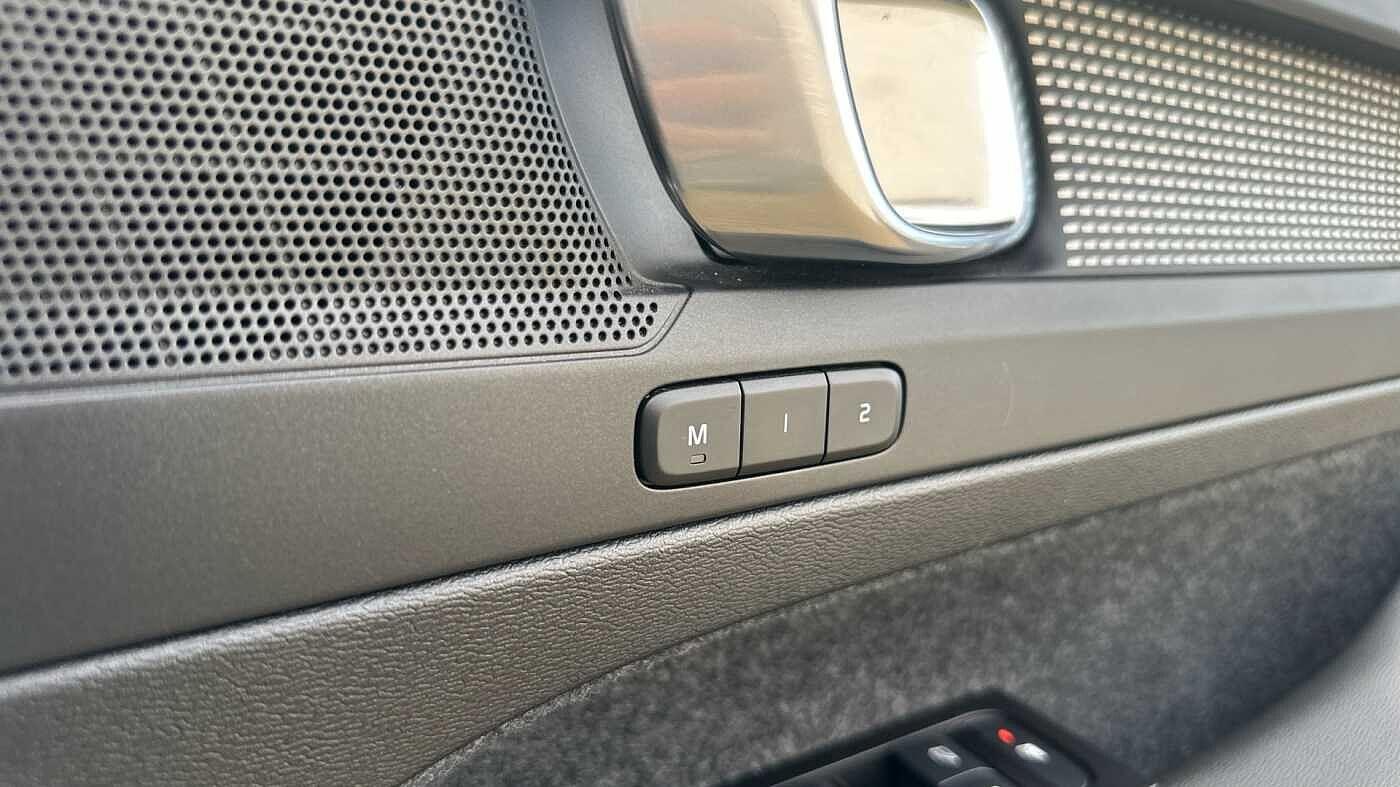 Used Volvo XC40 2022 for sale - 77363763: Photo 37