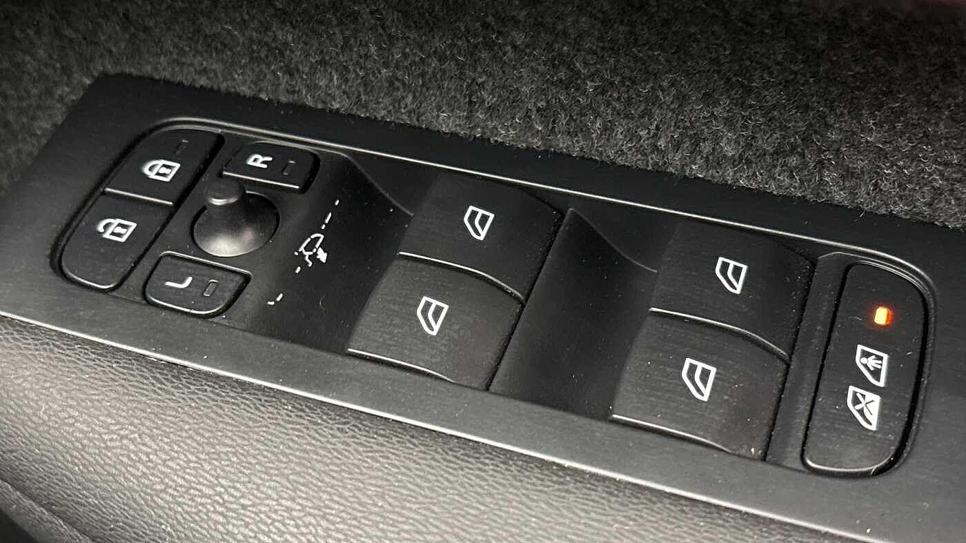 Used Volvo XC40 2025 for sale - 77978467: Photo 24