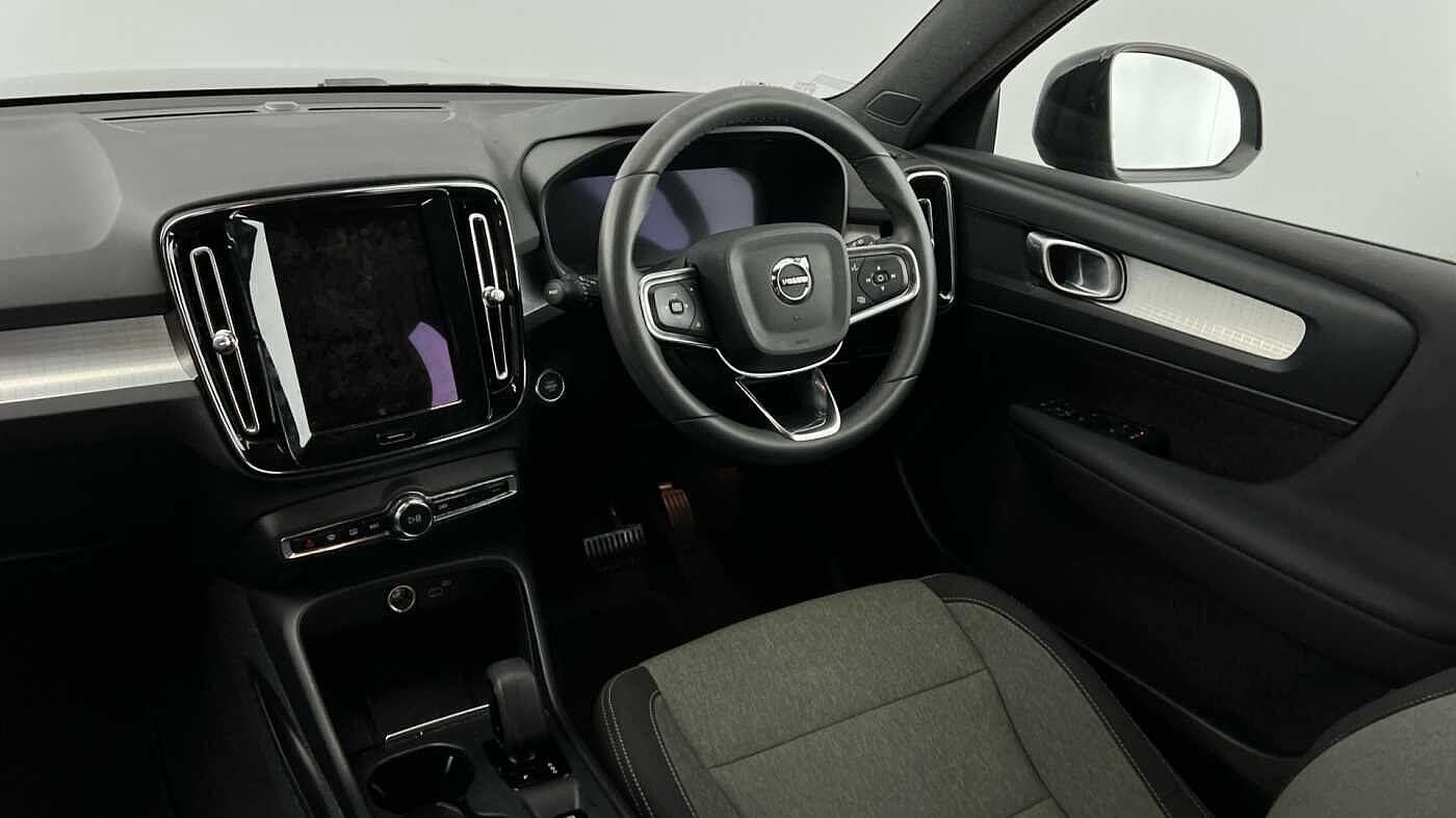 Used Volvo XC40 2023 for sale - 77363758: Photo 8