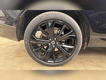 Used Volvo XC60 2025 for sale - 78046983: Photo