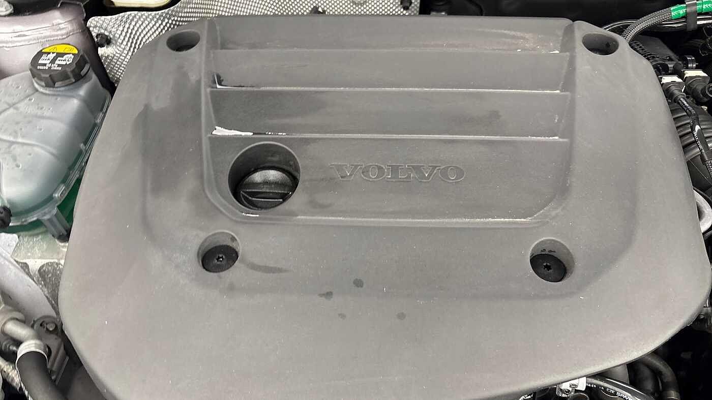 Used Volvo XC40 2025 for sale - 77978204: Photo 15