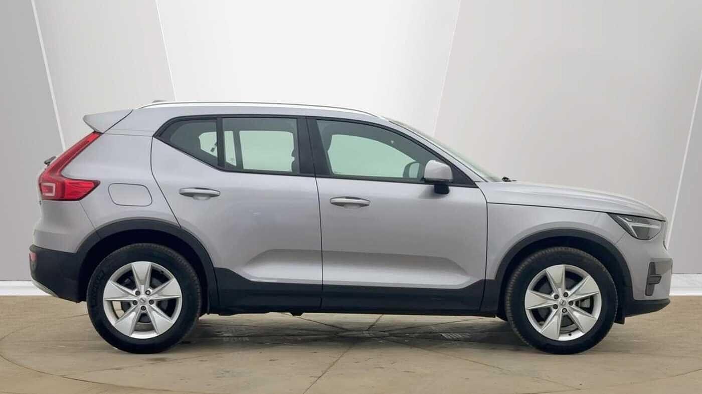 Used Volvo XC40 2025 for sale - 77978204: Photo 2