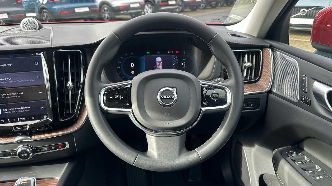 Used Volvo XC60 2023 for sale - 77957024: Photo 12