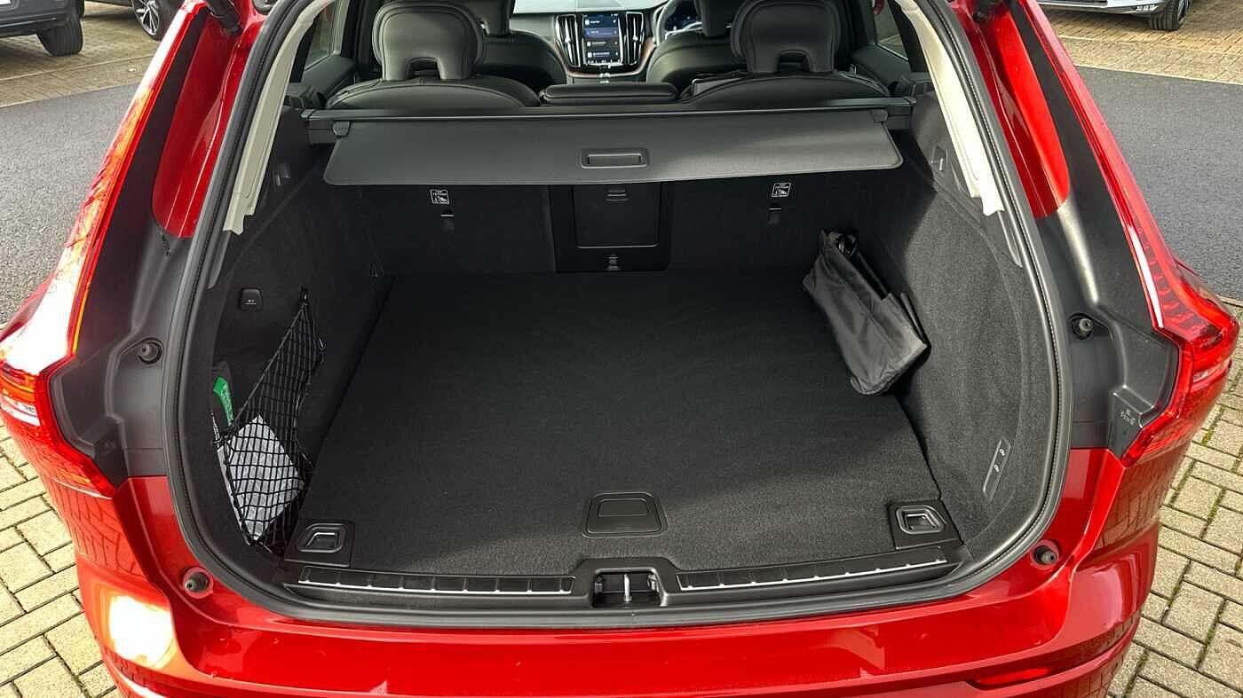 Used Volvo XC60 2023 for sale - 77957024: Photo 15