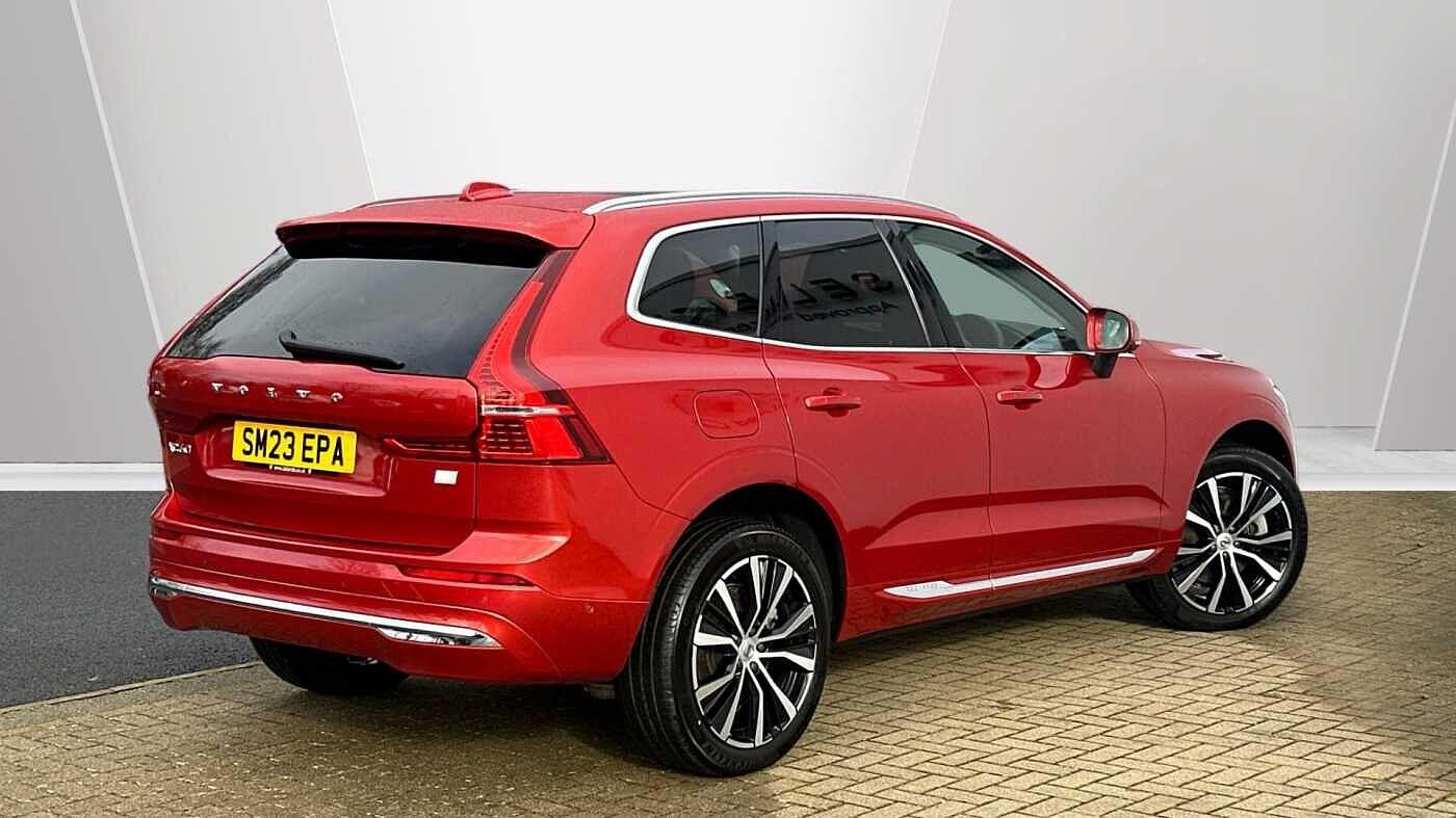 Used Volvo XC60 2023 for sale - 77957024: Photo 2