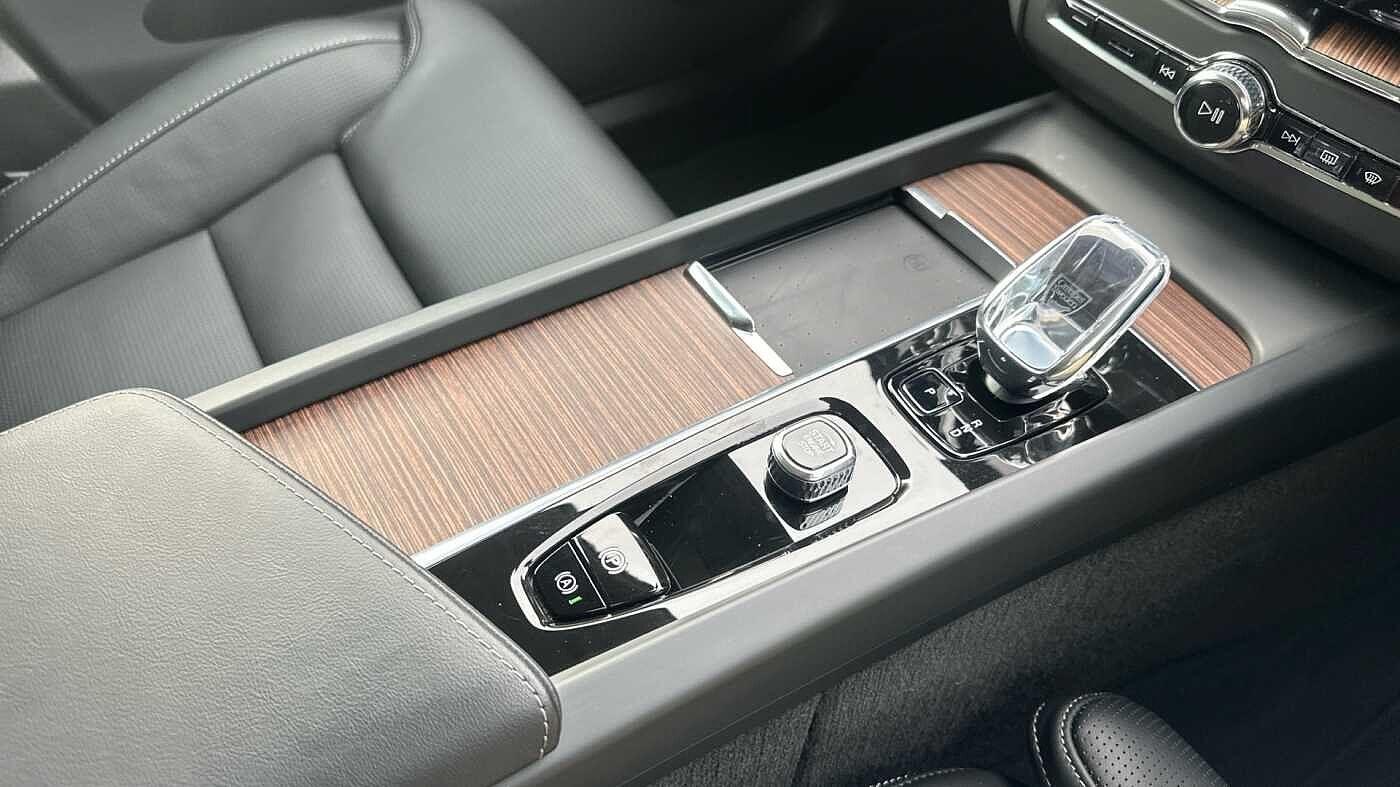 Used Volvo XC60 2023 for sale - 77957024: Photo 27