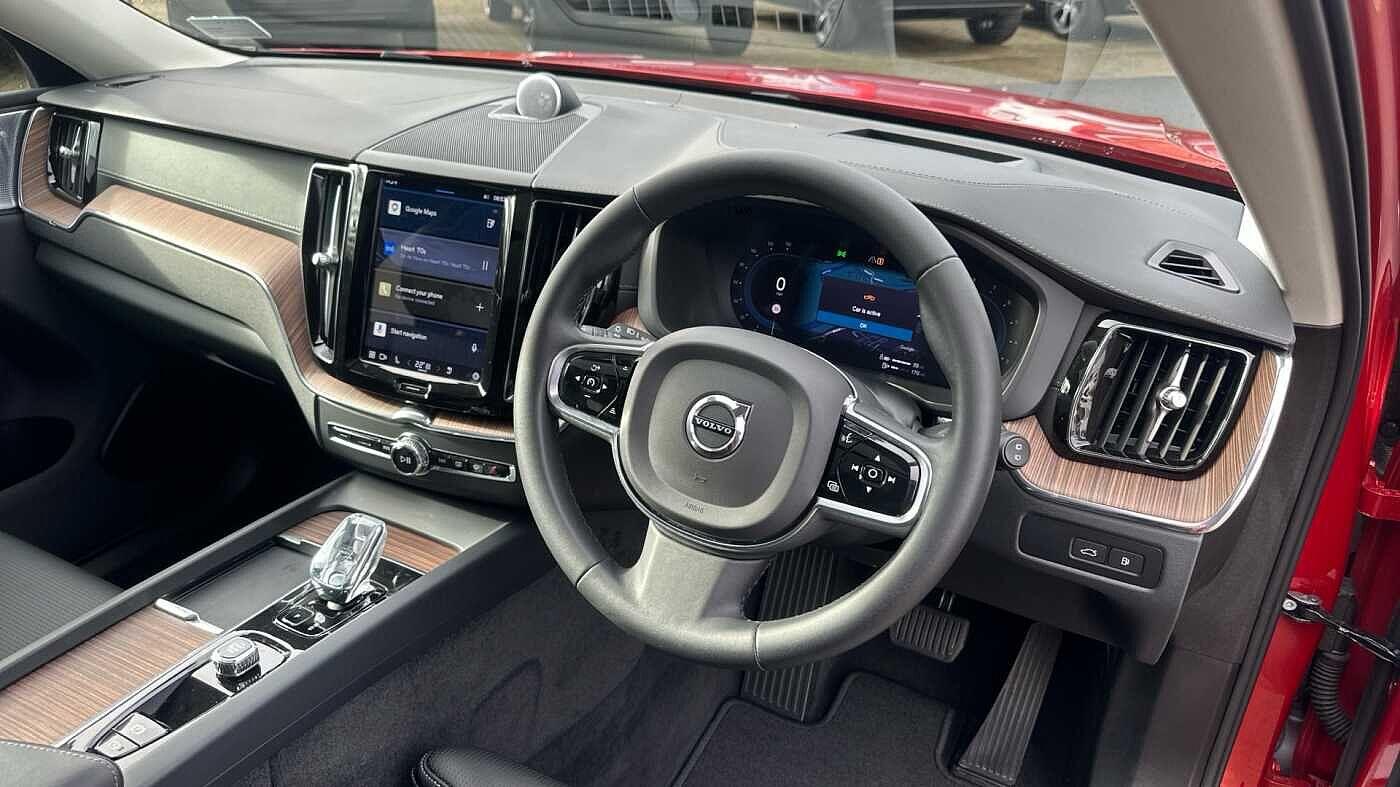 Used Volvo XC60 2023 for sale - 77957024: Photo 5