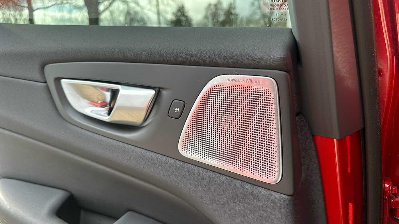 Used Volvo XC60 2023 for sale - 77957024: Photo 53